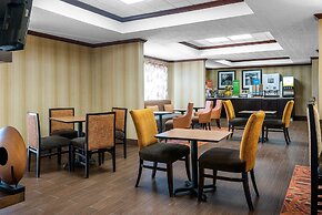 Hampton Inn Parkersburg-Mineral Wells