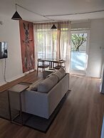 SoYa on Davis Apartment Hotel