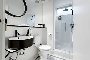 SoYa on Davis Apartment Hotel