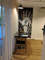 SoYa on Davis Apartment Hotel