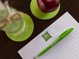 ibis Styles Canberra