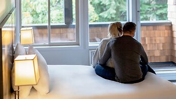 Executive - The Inn at Whistler Village