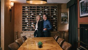 Executive - The Inn at Whistler Village