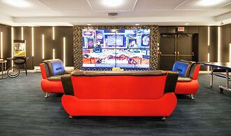 The Vic, an Ascend Collection Hotel
