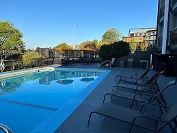 The Vic, Ascend Hotel Collection