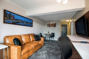 The Vic, an Ascend Collection Hotel