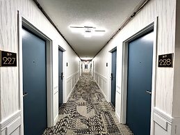 The Vic, Ascend Hotel Collection