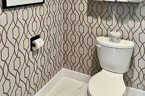 The Vic, Ascend Hotel Collection