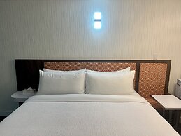 The Vic, Ascend Hotel Collection