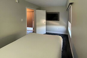 The Vic, Ascend Hotel Collection