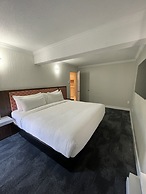 The Vic, Ascend Hotel Collection