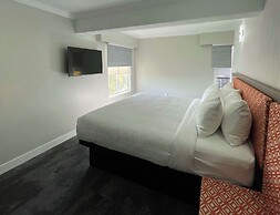 The Vic, Ascend Hotel Collection