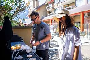 Whistler Village Inn And Suites