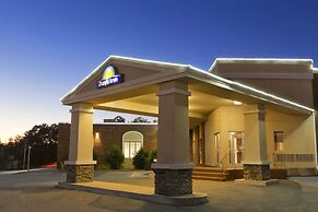 Days Inn & Conference Center by Wyndham Bridgewater