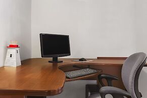 Days Inn & Conference Center by Wyndham Bridgewater