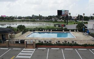 Quality Inn & Suites Kissimmee by The Lake