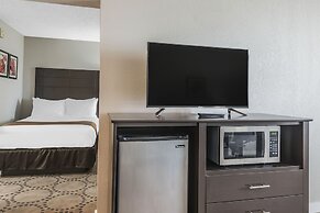 Quality Inn & Suites Kissimmee by The Lake