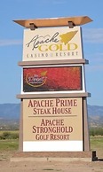 Apache Gold Resort Hotel