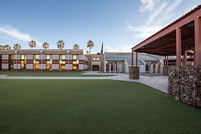 Apache Gold Resort Hotel