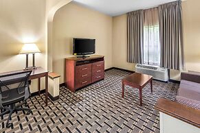 Clarion Inn & Suites Northwest