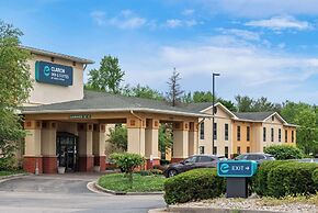 Clarion Inn & Suites Northwest