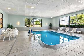 Clarion Inn & Suites Northwest