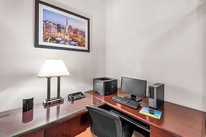 Clarion Inn & Suites Northwest