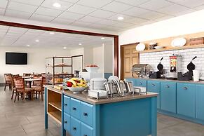 Country Inn & Suites by Radisson, Kearney, NE