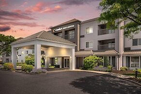 Comfort Inn & Suites Bethlehem Lehigh Valley Airport