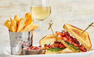 Courtyard by Marriott Orlando East/UCF Area