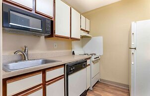 Extended Stay America Suites Tulsa Midtown