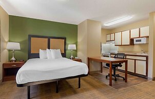 Extended Stay America Suites Tulsa Midtown