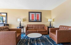 Extended Stay America Suites Tulsa Midtown