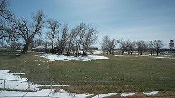 Miles City Hotel & Suites