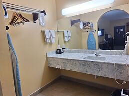 Super 8 by Wyndham Weslaco