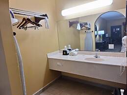 Super 8 by Wyndham Weslaco