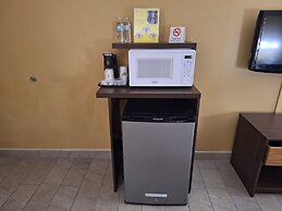 Super 8 by Wyndham Weslaco