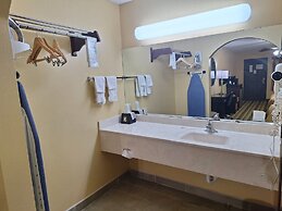 Super 8 by Wyndham Weslaco