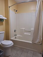 Super 8 by Wyndham Weslaco