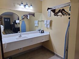 Super 8 by Wyndham Weslaco