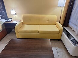 Super 8 by Wyndham Weslaco