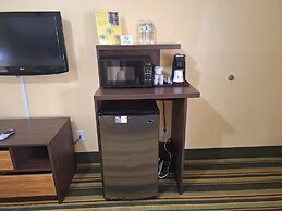 Super 8 by Wyndham Weslaco