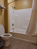 Super 8 by Wyndham Weslaco