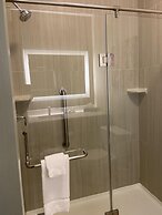 La Quinta Inn & Suites by Wyndham Kokomo