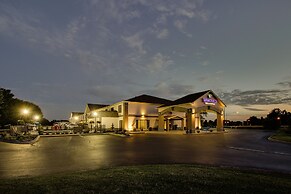 Greenfield Inn & Suites Owensboro, KY Airport