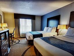 Greenfield Inn & Suites Owensboro, KY Airport