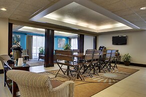 Greenfield Inn & Suites Owensboro, KY Airport