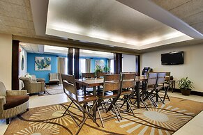 Greenfield Inn & Suites Owensboro, KY Airport