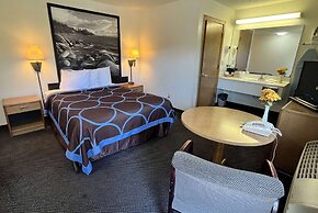 Super 8 by Wyndham Red Bluff