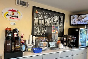 Super 8 by Wyndham Red Bluff